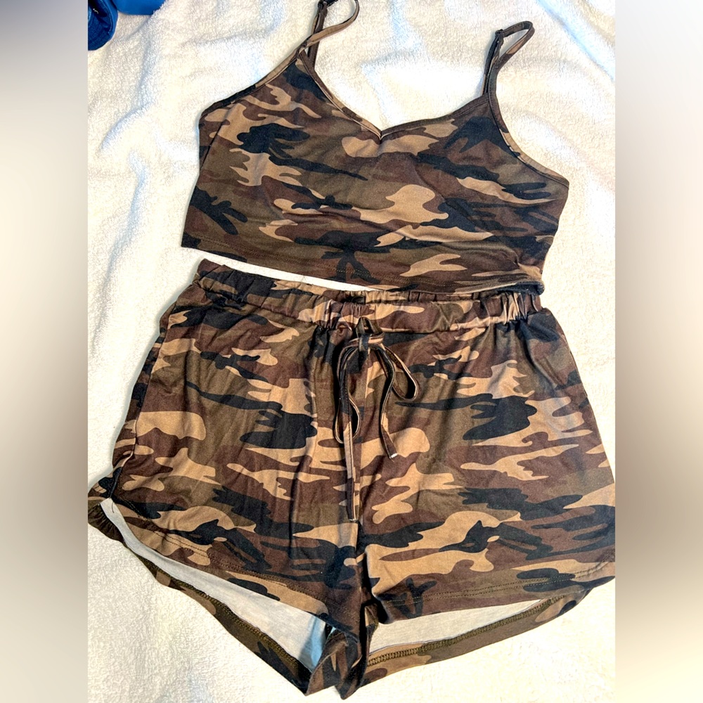 Camp 2 piece